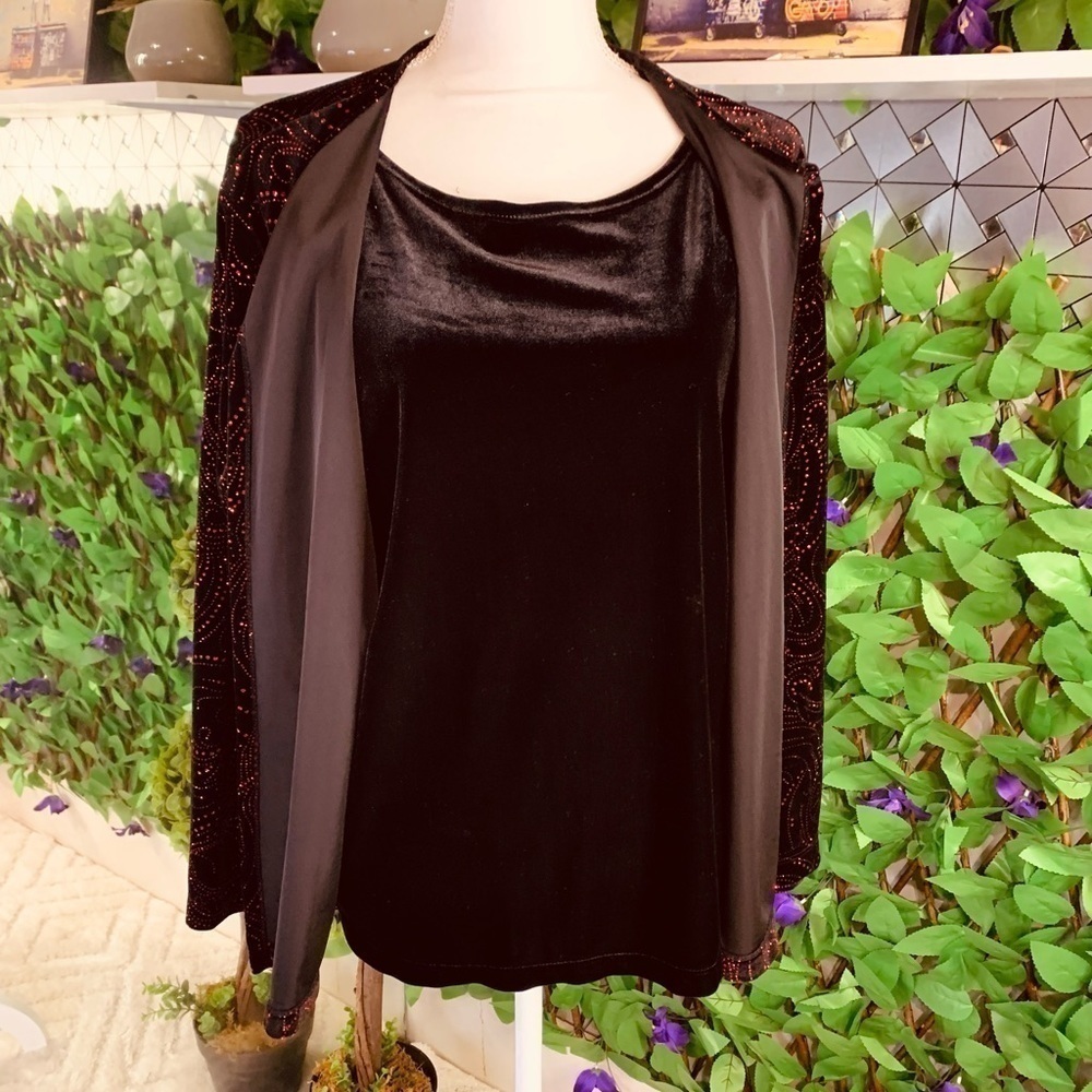 Kim Rogers Women’s XL Black Velvet Red Sparkle Holiday Long Sleeve Top - Picture 7 of 11